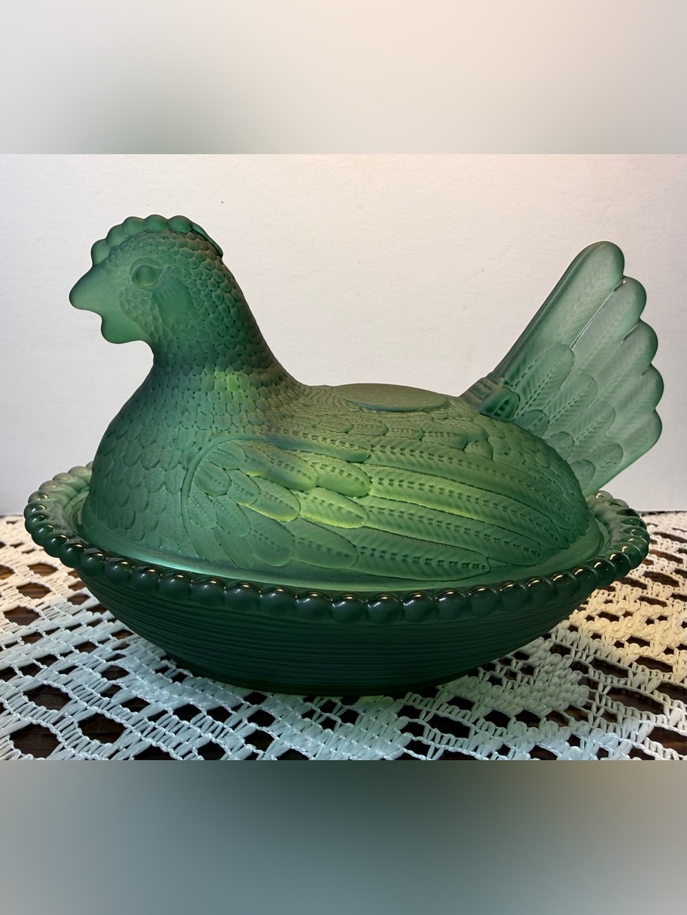 Emerald Green Decorative Glass Hen on Nest